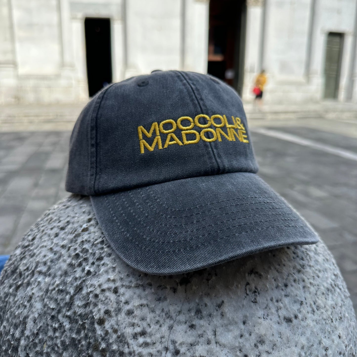 Cappellino Moccoli & Madonne
